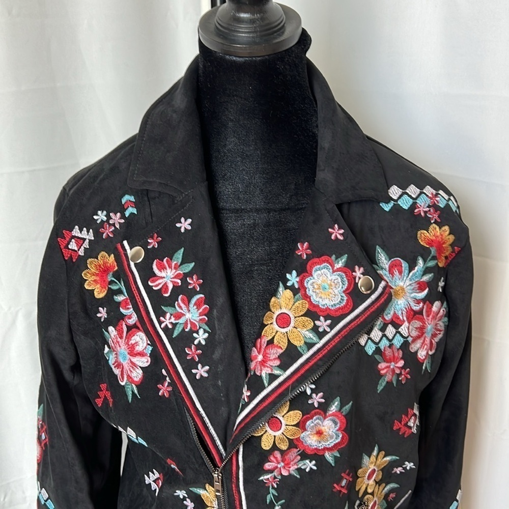 Savanna Jane Faux Suede Floral Embroidered Moto Jacket - Picture 2 of 6